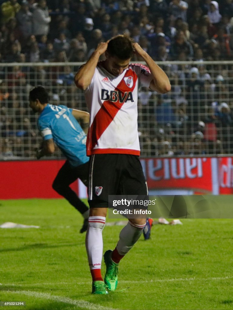 Atletico Tucuman v River Plate - Torneo Primera Division 2016/2017