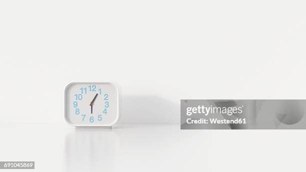 3 496点の目覚まし時計イラスト素材 Getty Images 3 496点の目覚まし時計イラスト素材 Getty Images