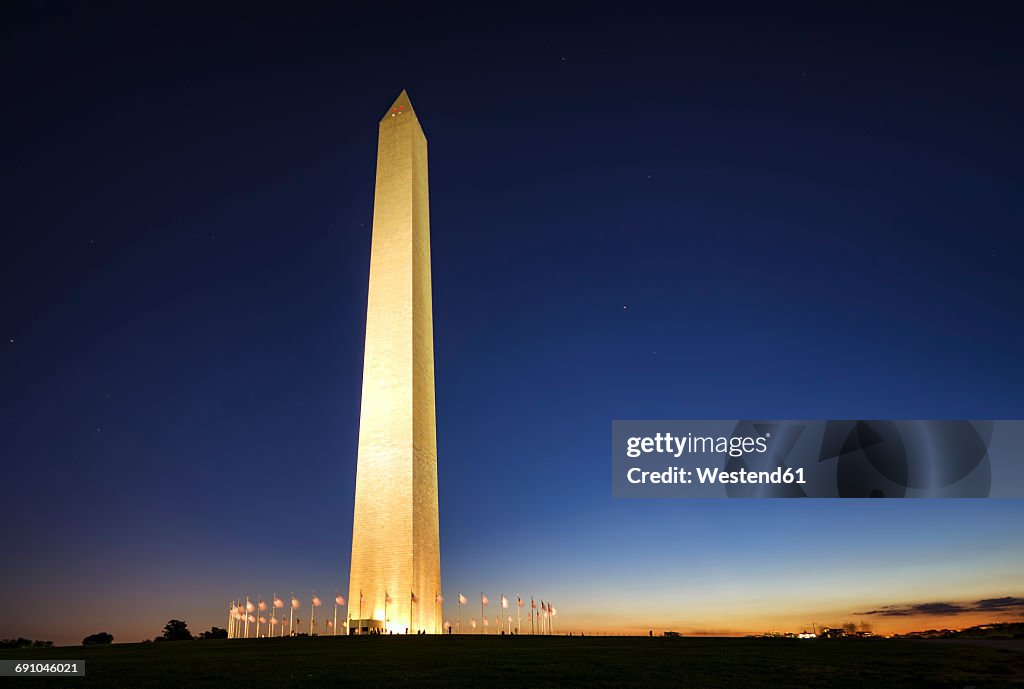 USA, Washington DC, National Mall, view to Washington Monument by night