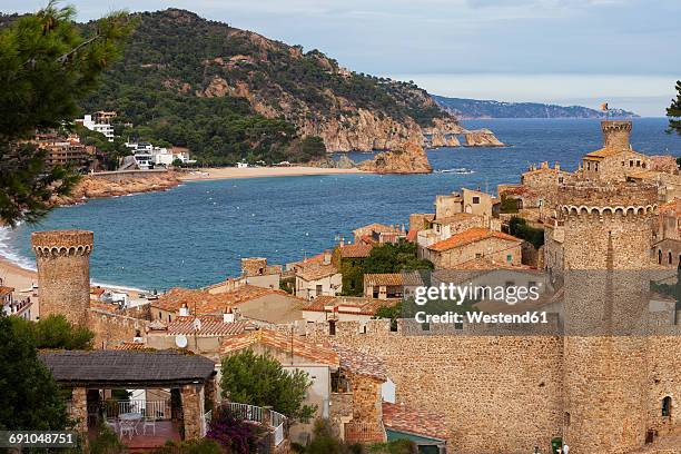 spain, costa brava, tossa de mar, old town and mediterranean sea - tossa de mar stock pictures, royalty-free photos & images