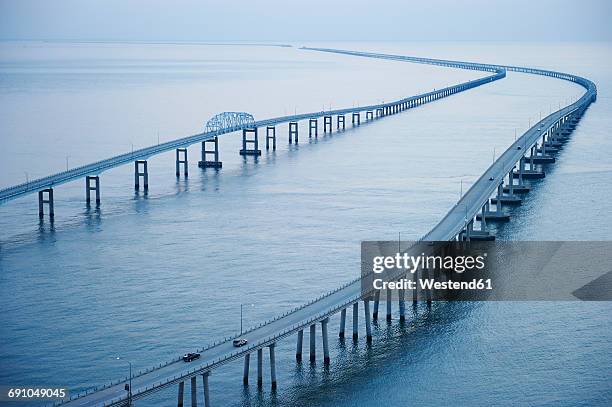 usa, aerial photograph of the chesapeake bay bridge tunnel - chesapeake bay bridge tunnel 個照片及圖片檔