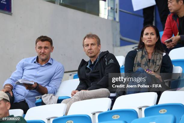 Juergen Klinsmann and his wife Debbie during the FIFA U-20 World Cup Korea Republic 2017 Round of 16 match between USA and New Zealand at Incheon...
