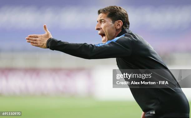 604 Tab Ramos Photos & High Res Pictures - Getty Images