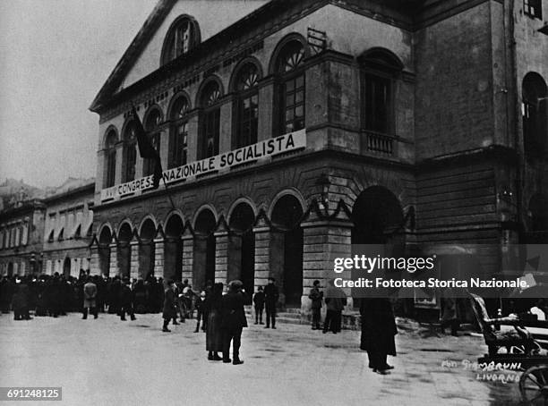 The Teatro Goldoni seat of the XVII National Socialist Congress, during which there was the Communist split. Photograph, Leghorn, January 15, 1921.