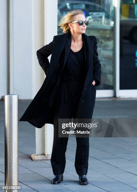 Lara Worthington arrives into Sydney on May 31, 2017 in Sydney, Australia.