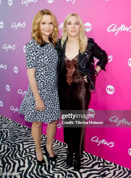 Madelyn Deutch Photos and Premium High Res Pictures - Getty Images