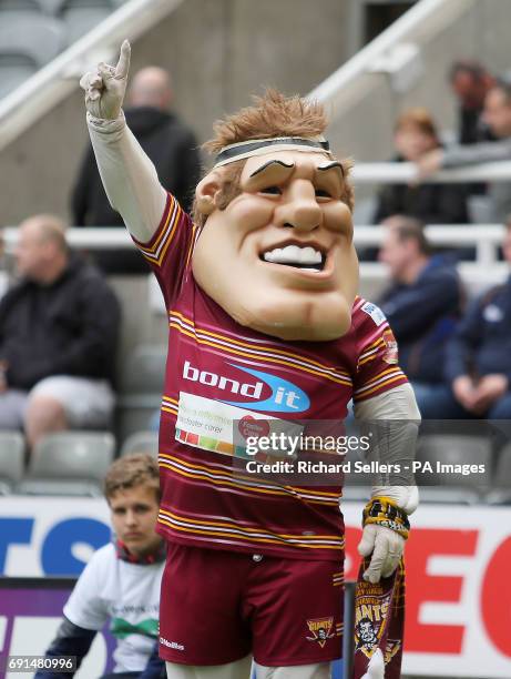 Huddersfield Giants mascot Big G