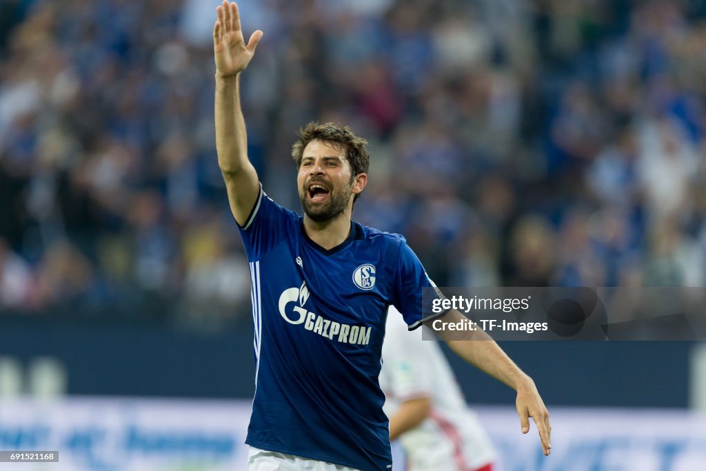 FC Schalke 04 v Hamburger SV - Bundesliga