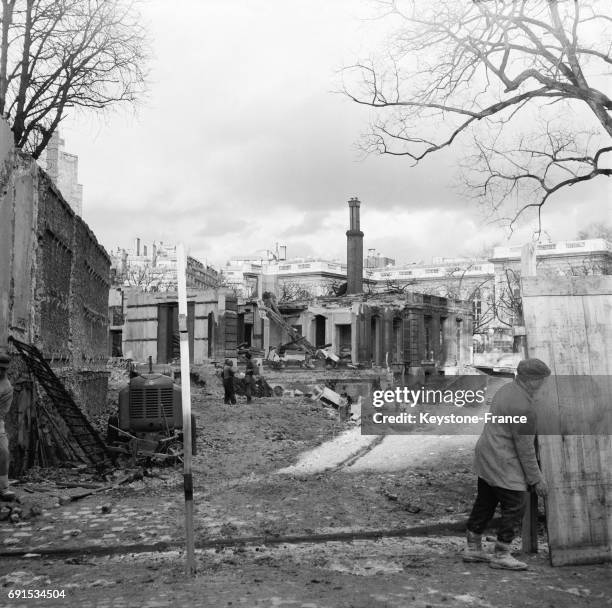 Quartier de la ville endommagé lors du débarquement des forces franco-britanniques pendant la Crise de Suez, à Port-Saïd, Egypte, le 9 novembre 1956.