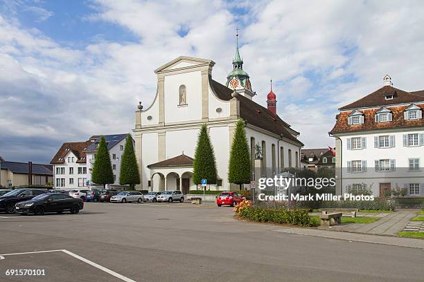 switzerland, kussnacht am rigi, historic buildings - schwyz fotografías e imágenes de stock