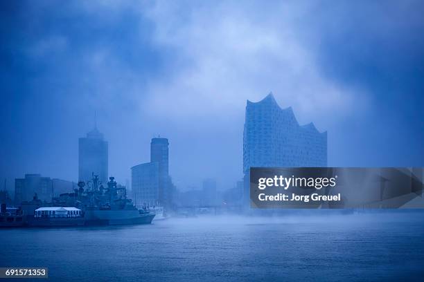 hamburg at dawn - elbphilharmonie stock pictures, royalty-free photos & images