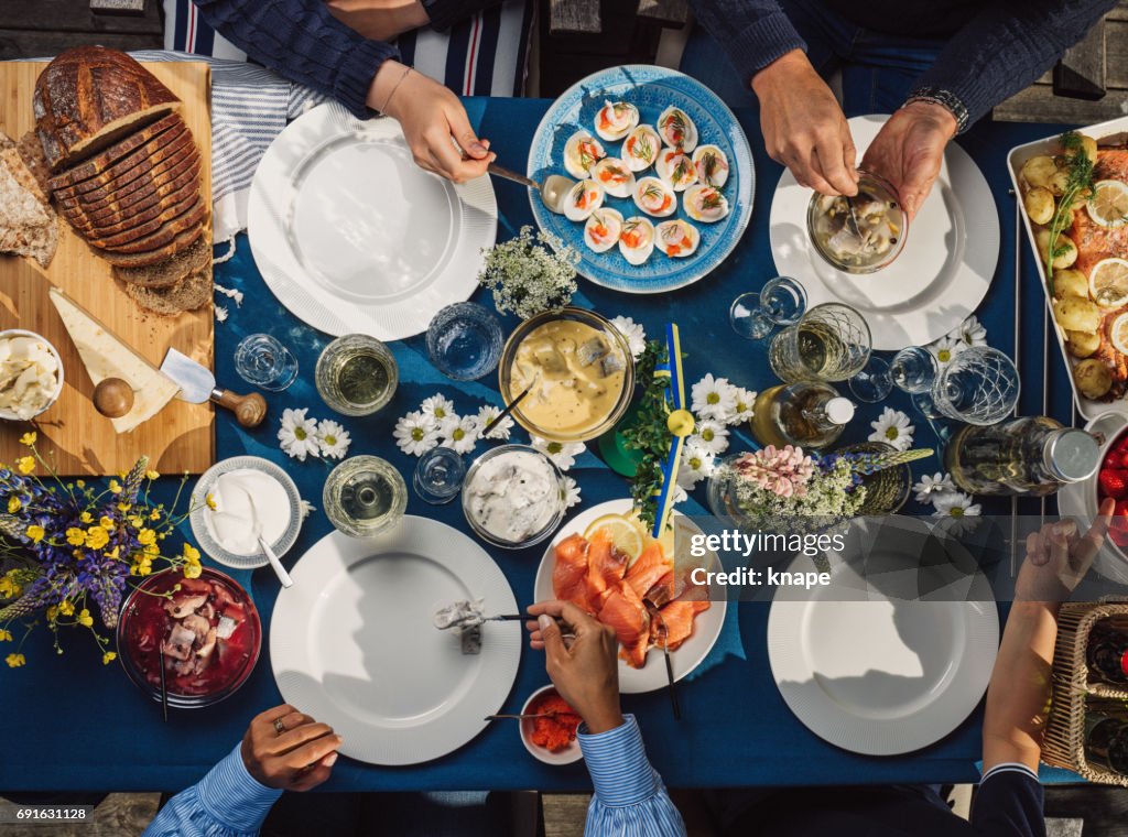 Été suédoise Midsommar Midsummer célébration dîner de fête