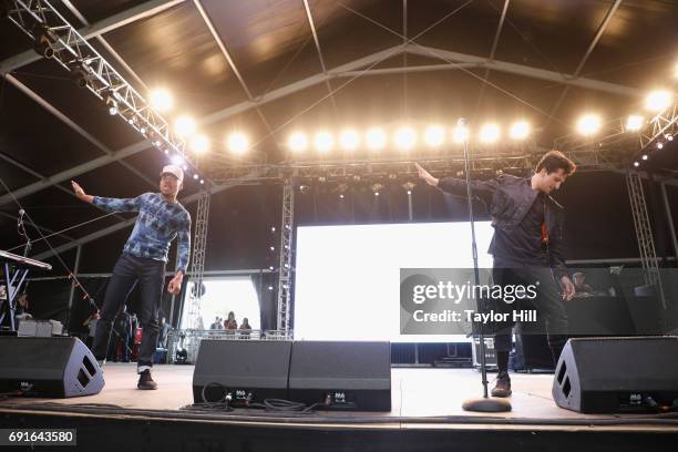 Starlit Rapper 260 Starlite Randall Stock Photos, High-Res Pictures, and Images ...