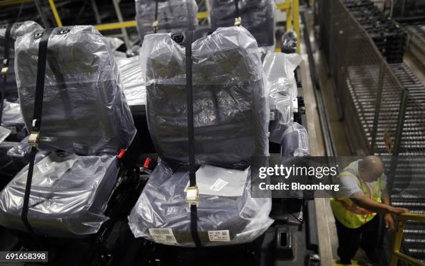 Lear Trailers Lear Seat Photos and Premium High Res Pictures - Getty Images