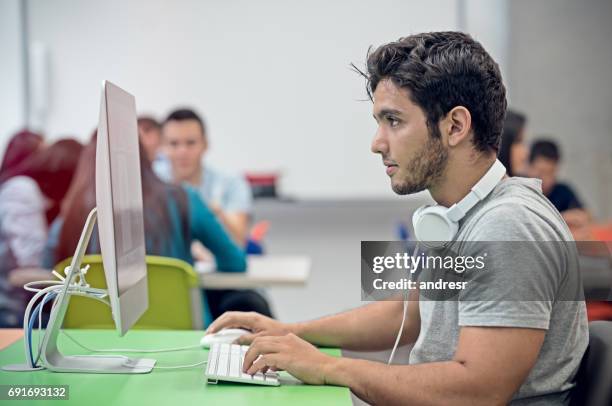 Research Computer Lab Photos and Premium High Res Pictures - Getty Images