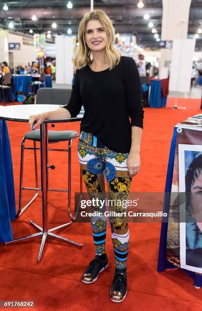 Actress Kristy Swanson attends Wizard World Comic Con Philadelphia 2017 - Day 2 at Pennsylvania Convention Center on June 2, 2017 in Philadelphia,...