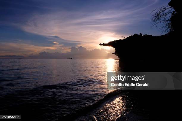 visayas islands in the philippines - siquijor islands stock pictures, royalty-free photos & images