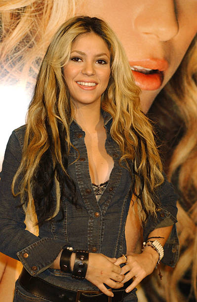Singer Shakira attends the photo call for the world presentation of her new album, "Laundry Service" January 17, 2002 in Madrid, Spain.
