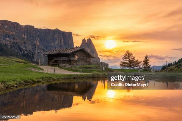 mountain lake at mount schlern, european alps, south tyrol - schreckhorn stock pictures, royalty-free photos & images