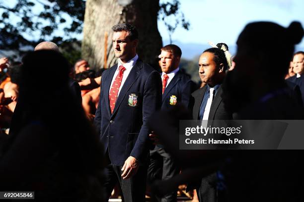 Sam Warburton of the Lions arrives at the meeting house during the British & Irish Lions Maori Welcome at Waitangi Treaty Grounds on June 4, 2017 in...