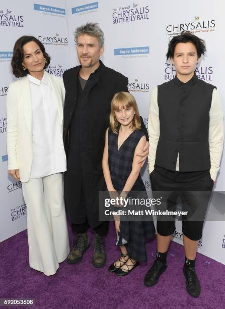 Honorees Rosetta Getty and Balthazar Getty with Violet Getty and June Getty at the 16th Annual Chrysalis Butterfly Ball on June 3, 2017 in Los...