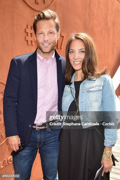 Actors Jamie Bamber and his wife Kerry Norton attend the 2017 French Tennis Open - Day Height at Roland Garros on June 4, 2017 in Paris, France.