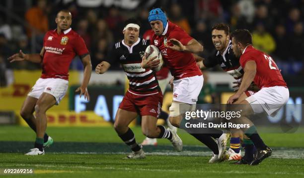 Justin Tipuric of the Lions breaks with the ball during the match between the New Zealand Provincial Barbarians and the British & Irish Lions at Toll...