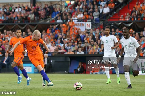 Davy Klaassen of Holland, Jean Philippe Gbamin of Ivory Coast, Diomande Ismael of Ivory Coastduring the friendly match between The Netherlands and...