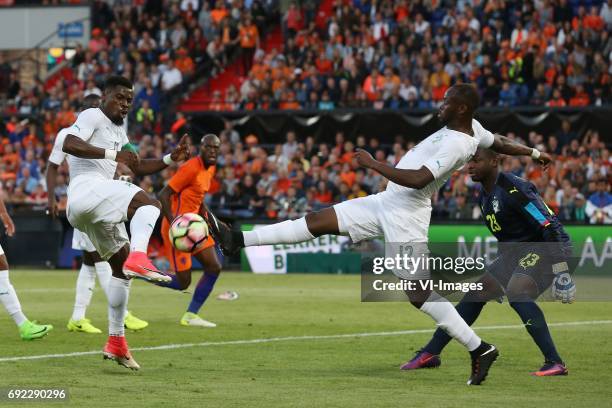 Serge Aurier of Ivory Coast, Diomande Ismael of Ivory Coast, Goalkeeper Badra Sangare of Ivory Coastduring the friendly match between The Netherlands...