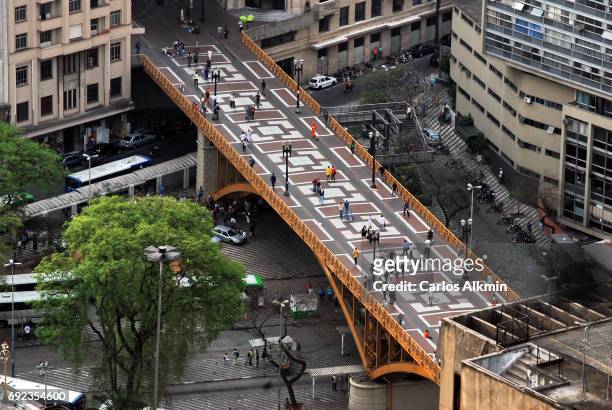 santa ifigênia viaduct crossing sao paulo downtown - ferro fundido stock pictures, royalty-free photos & images