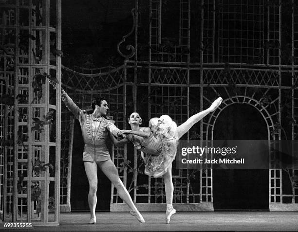 New York City Ballet dancers Kent Stowell and Sara Leland in Balanchine's "Divertimento No. 15", 1963.