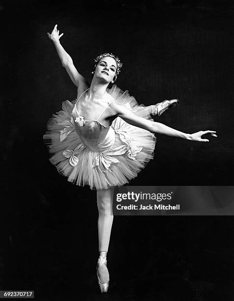 New York City Ballet dancer Sara Leland performing in 1963.