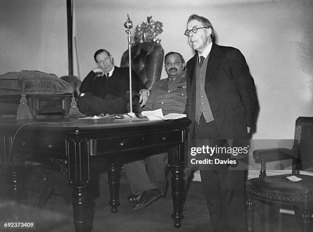 16 Laurence Binyon Stock Photos, HighRes Pictures, and Images Getty