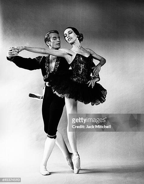 Maria Tallchief and Erik Bruhn in New York City Ballet's 1960 "Don Quixote" pas de deux.