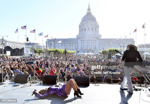 Maya Rudolph performs onstage at the Piazza Del Cluster Stage during Colossal Clusterfest at Civic Center Plaza and The Bill Graham Civic Auditorium...