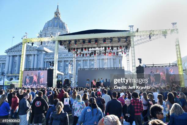 Lizzo performs onstage at the Piazza Del Cluster Stage during Colossal Clusterfest at Civic Center Plaza and The Bill Graham Civic Auditorium on June...