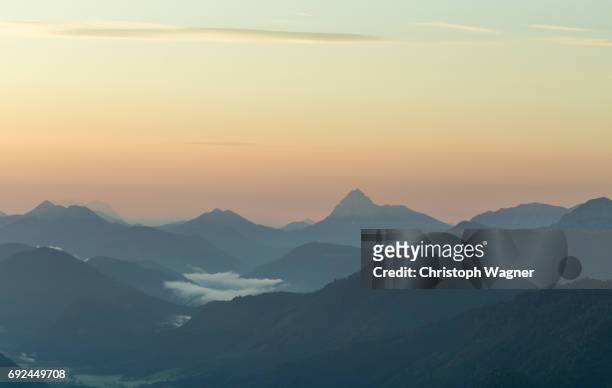 bavaria alps - herzogstand - sorglos fotografías e imágenes de stock