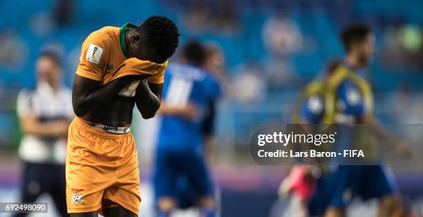 Kenneth Kalunga of Zambia looks dejected after loosing the FIFA U-20 World Cup Korea Republic 2017 Quarter Final match between Italy and Zambia at...