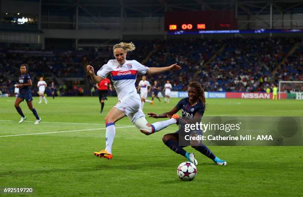 Pauline Bremer of Olympique Lyonnais and Grace Geyoro of PSG during the UEFA Women's Champions League Final match between Lyon and Paris Saint...