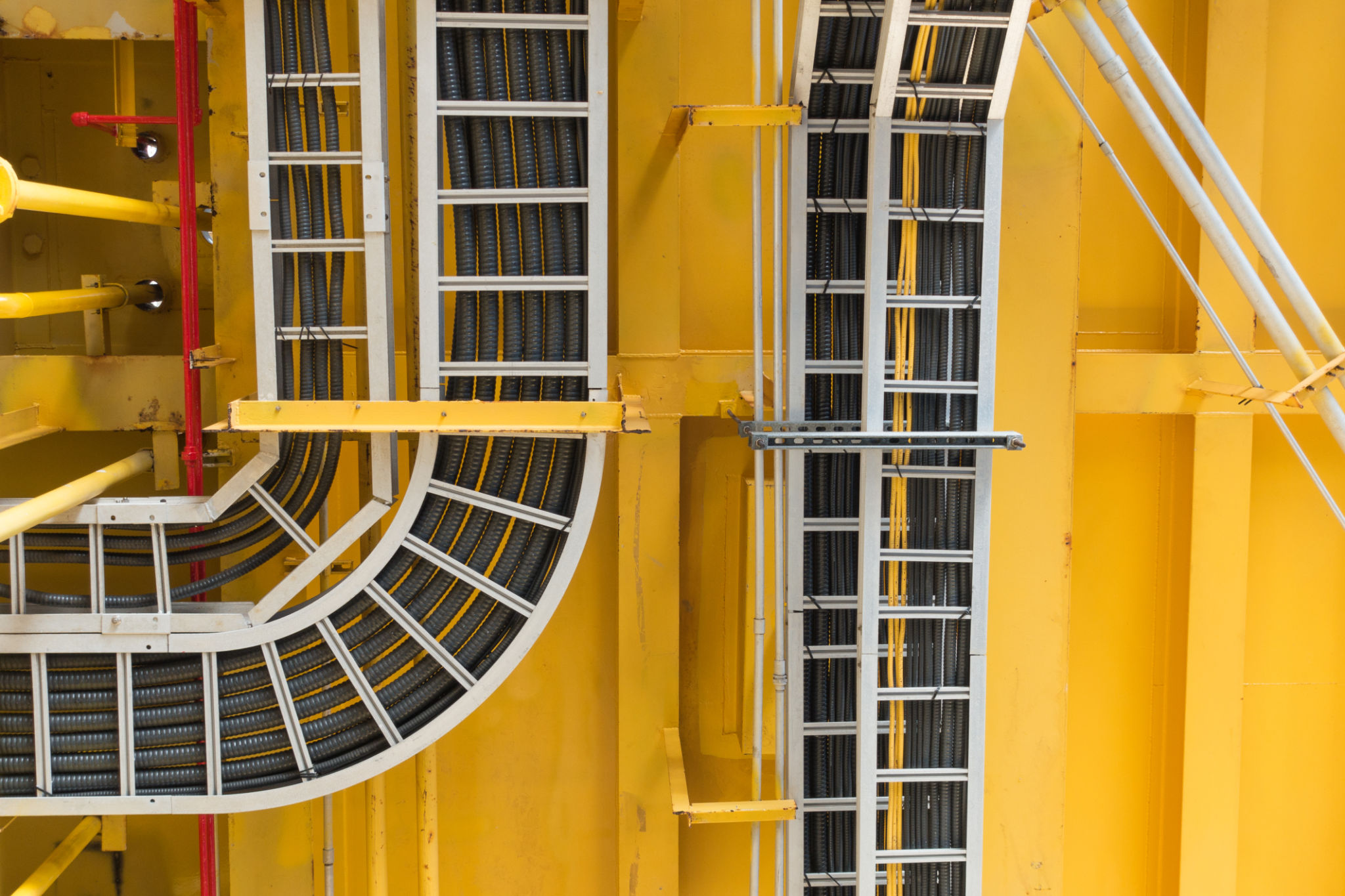 ladder cable trays