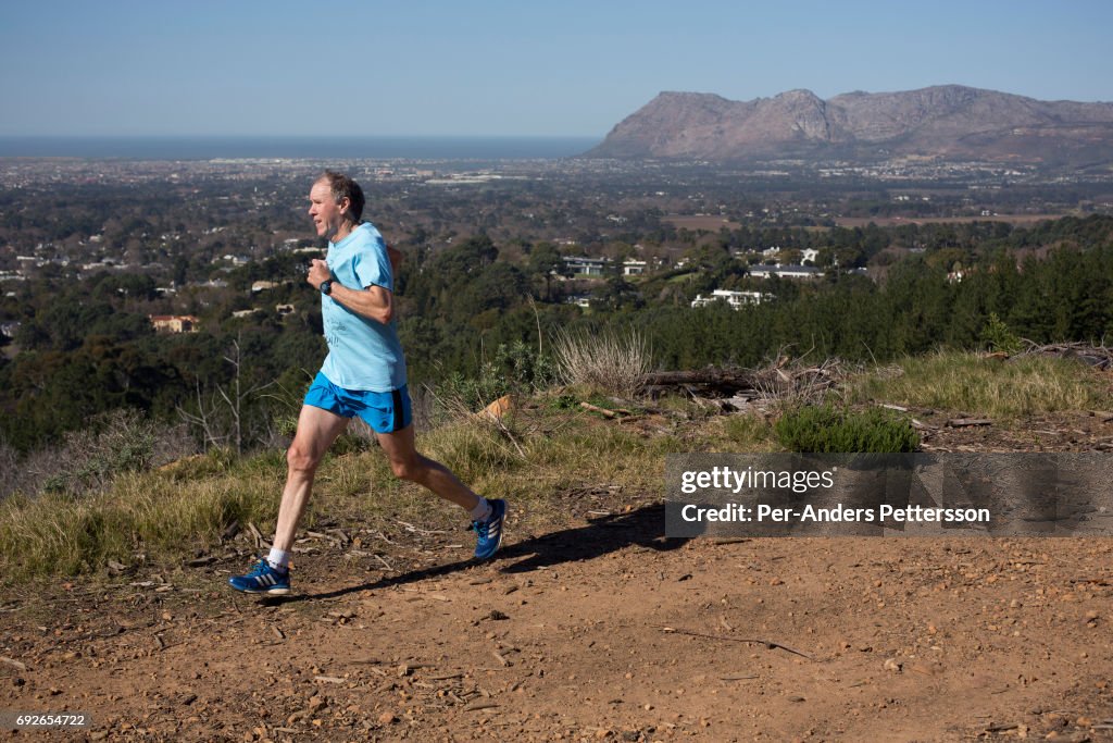 Noakes Tim Noakes, a South African scientist and an emeritus professor in ...