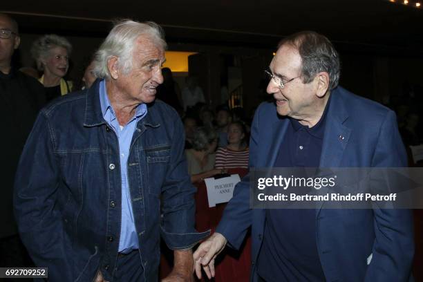 Jean-Paul Belmondo and Robert Hossein attend "L'Entree Des Artistes" Theater School by Olivier Belmondo at Theatre des Mathurins on June 5, 2017 in...