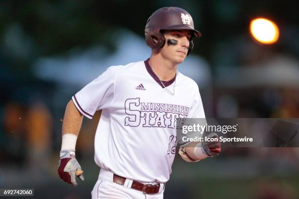 Bobby Rooker 123 Bulldog Bobby Stock Photos, High-Res Pictures, and Images - Getty ...