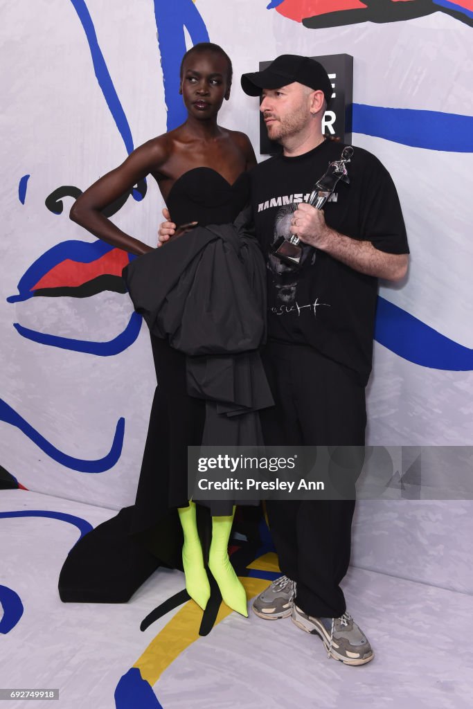 2017 CFDA Fashion Awards - Winners Walk