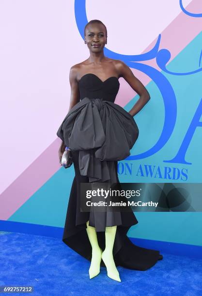 Model Alek Wek attends the 2017 CFDA Fashion Awards Cocktail Hour at Hammerstein Ballroom on June 5, 2017 in New York City.