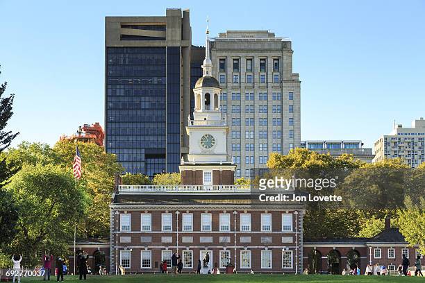 independence hall philadelphia - independence hall stock pictures, royalty-free photos & images