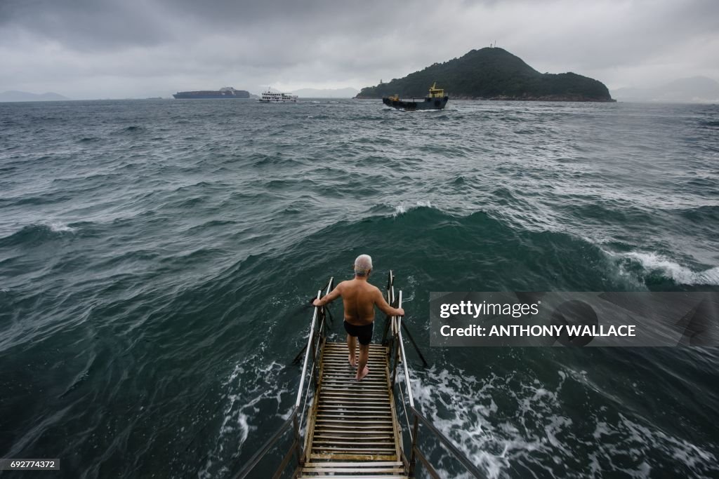 HONG KONG-SWIM-LIFESTYLE-ENVIRONMENT-HEALTH