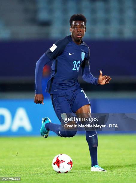 Ovie Ejaria of England looks for a shot on goal during the FIFA U-20 World Cup Korea Republic 2017 Quarter Final match between Mexico and England at...