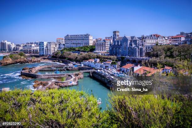 biarritz. frankrijk - biarritz stockfoto's en -beelden