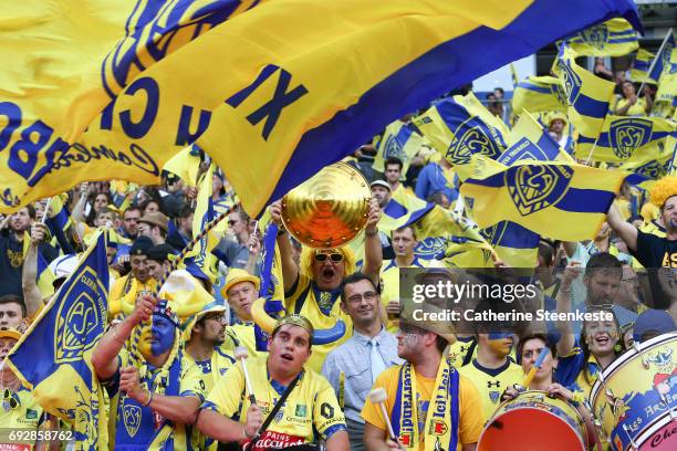 Fans of ASM Clermont Auvergne enjoy the ambiance during the Top 14 final match between ASM Clermont Auvergne and RC Toulon at Stade de France on June...